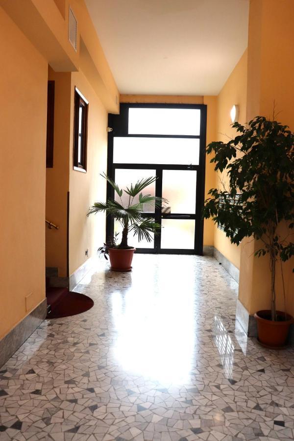 * La Casa Di Arti * 25 Min Dal Duomo Lejlighed Milano Eksteriør billede